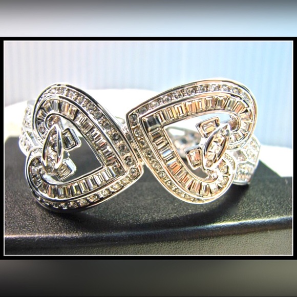 Heidi Daus Jewelry - 🎉HP Heidi Daus Art Deco ❤️ Bypass Bangle Bracelet
